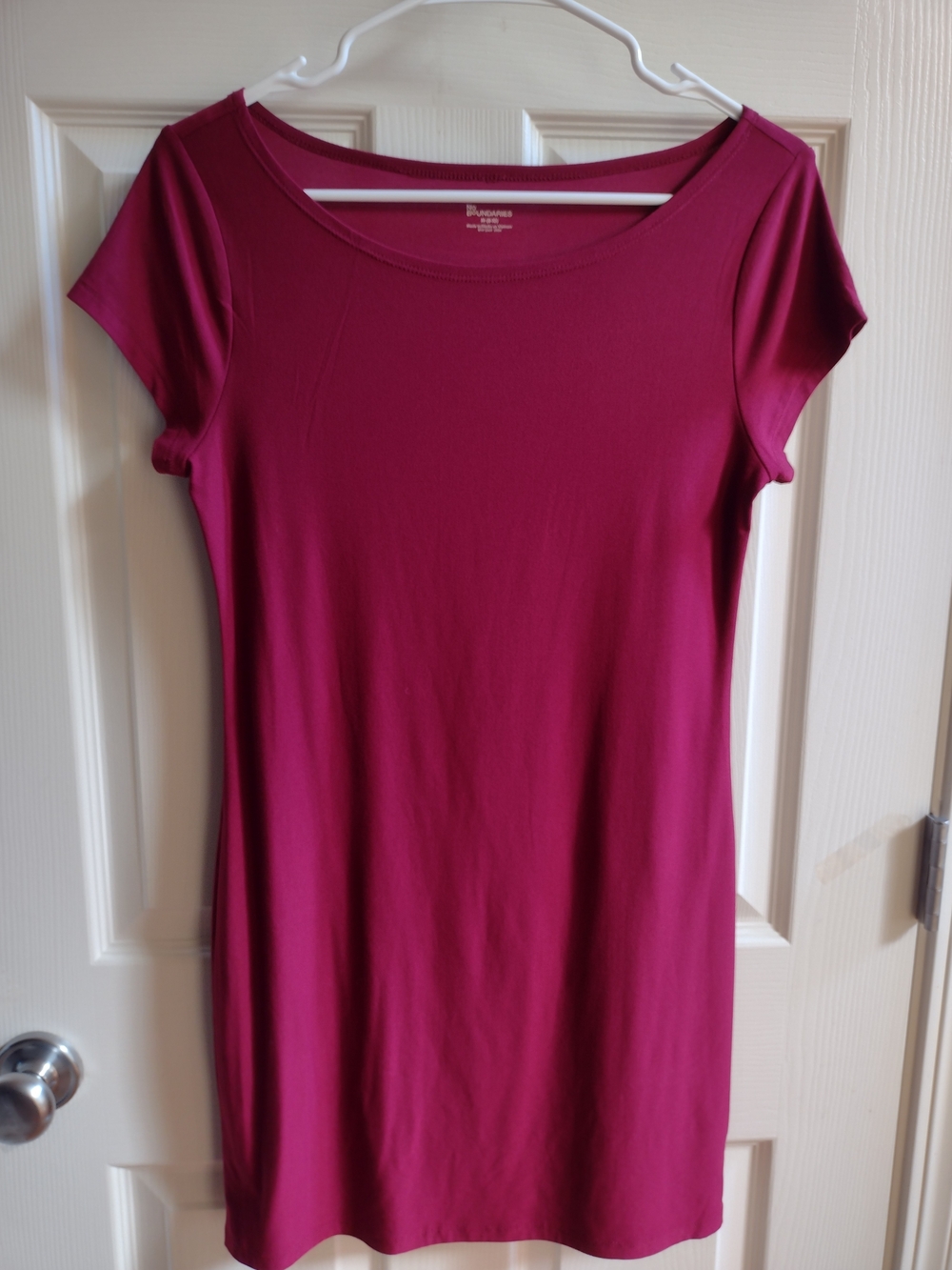 Women's Short Sleeve Scoop Neck Top - Magenta